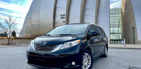 Toyota Sienna 2015
