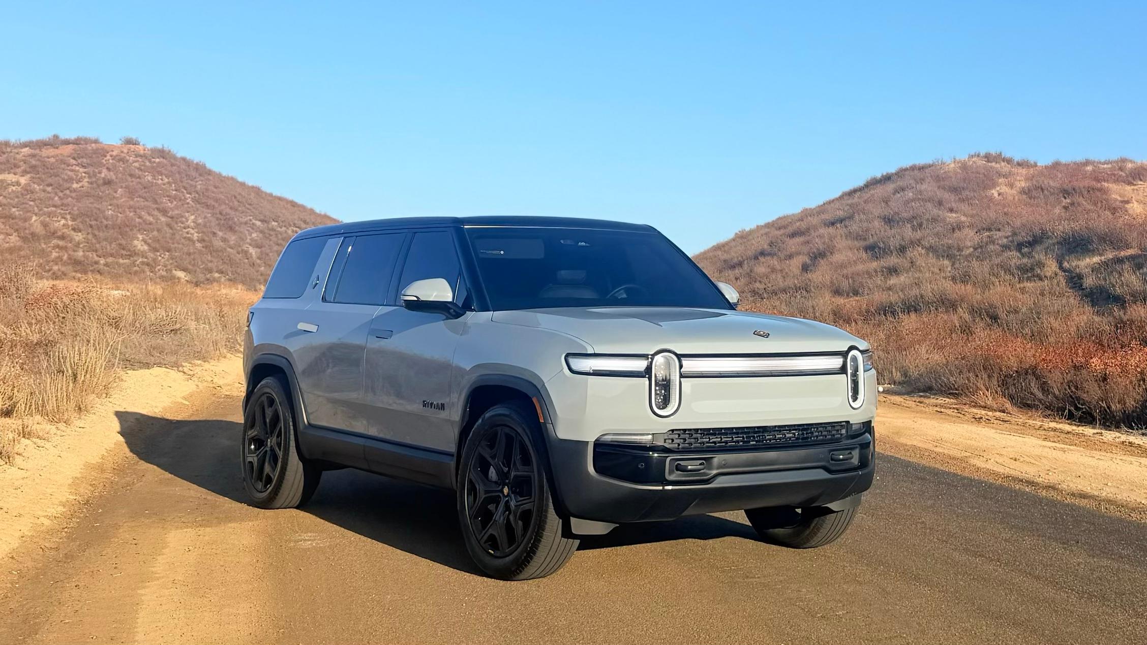 Rivian R1S 2025 in Murrieta, CA