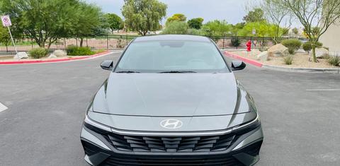 Hyundai Elantra 2025