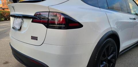 Tesla Model X 2022