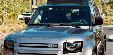 Land Rover Defender 2023