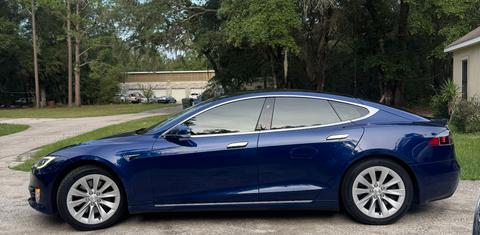 Tesla Model S 2017