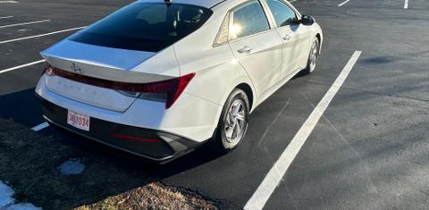 Hyundai Elantra 2025