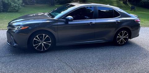 Toyota Camry 2019