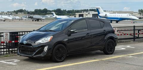Toyota Prius c 2016