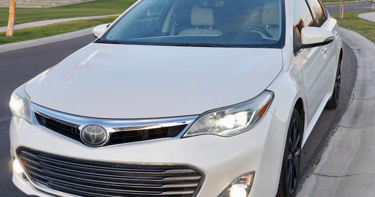 Toyota Avalon 2013 rental in Gilbert, AZ by Brandon B. Turo