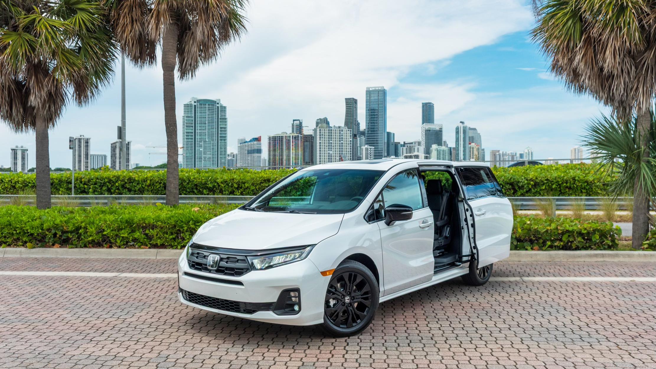 Honda Odyssey 2025 in Miami, FL
