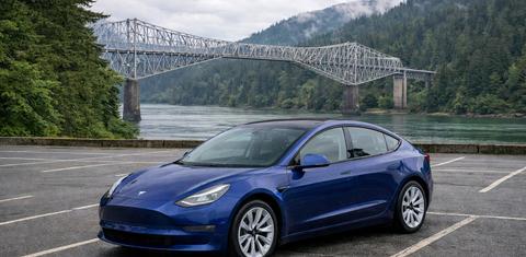 Tesla Model 3 2022