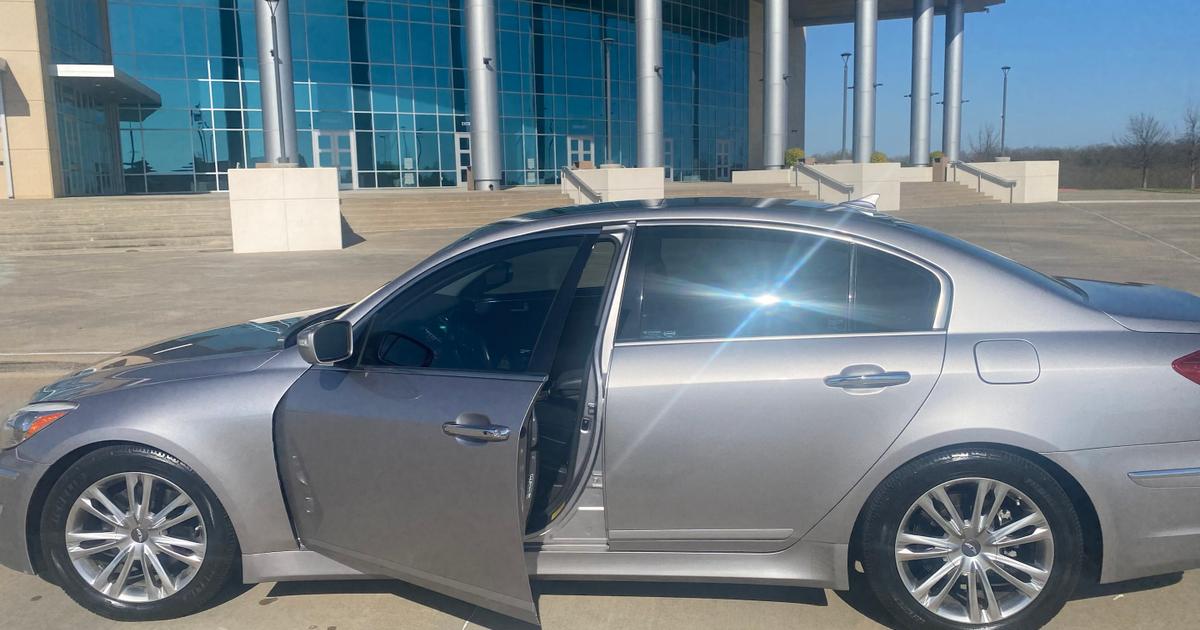 Hyundai Genesis 2012 rental in Mansfield, TX by Daryn W. | Turo