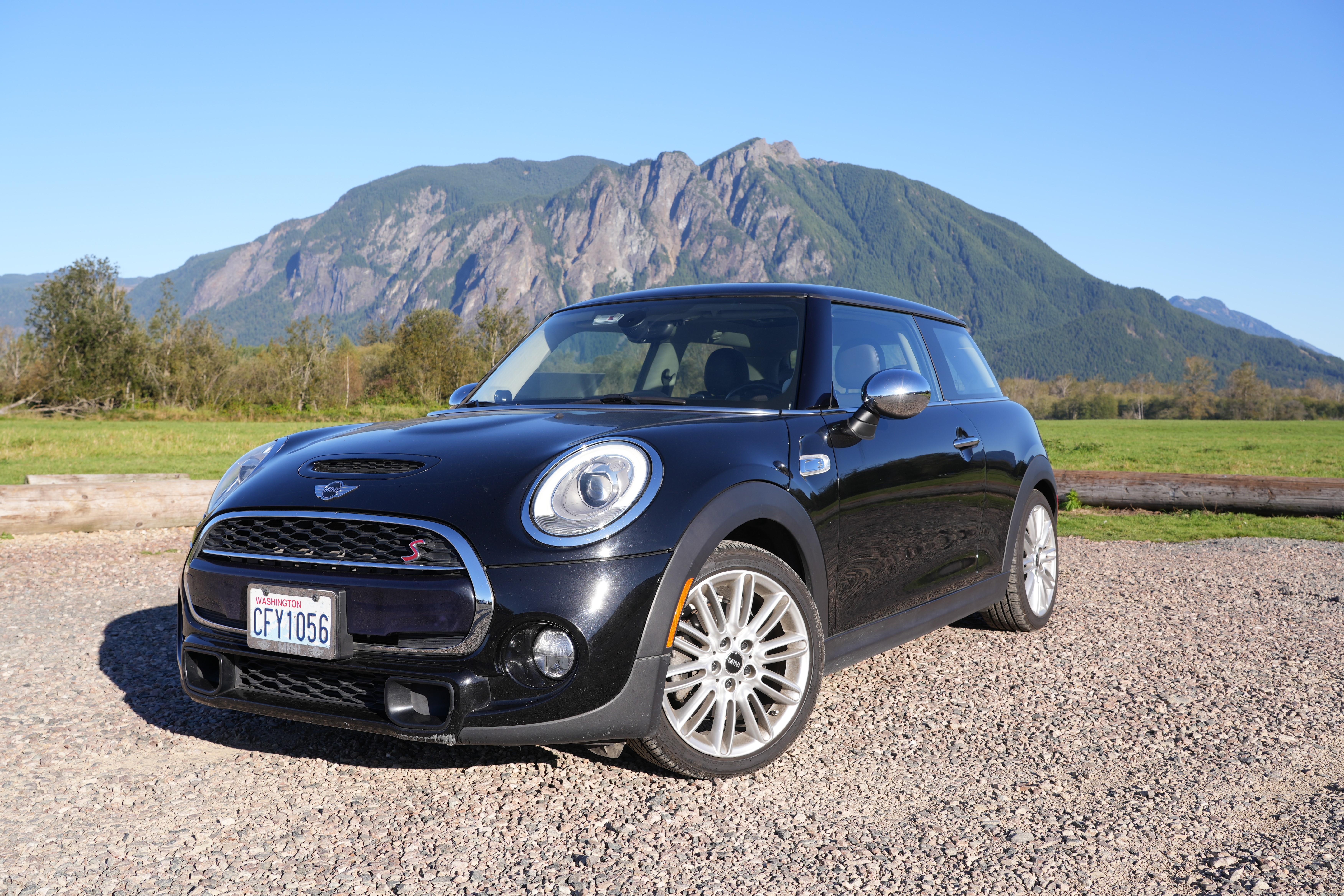 MINI Hardtop 2 Door 2015 in Bellevue, WA