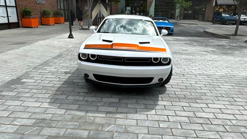 Dodge Challenger 2021 in 