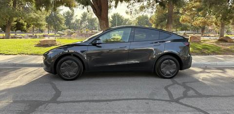 Tesla Model Y 2026