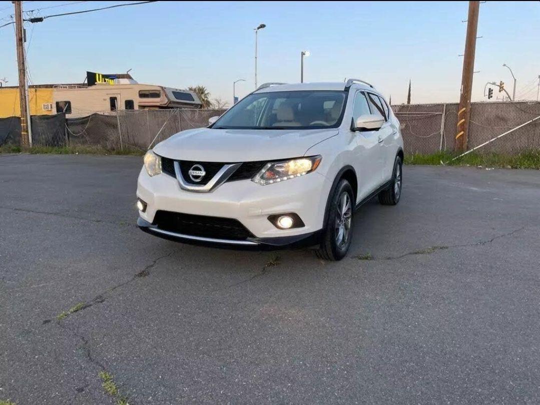 Nissan Rogue 2015 in Sacramento, CA