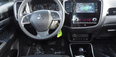 Mitsubishi Outlander 2020