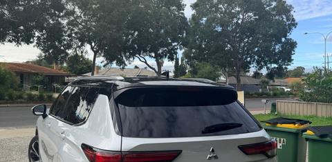 Mitsubishi OUTLANDER 2024