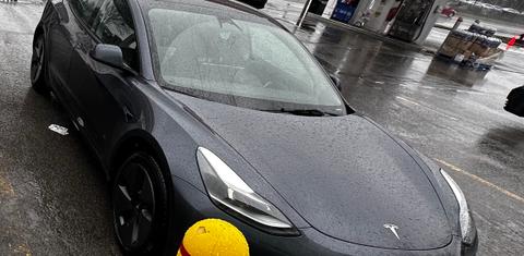 Tesla Model 3 2023