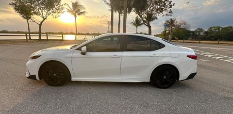 Toyota Camry Hybrid 2025