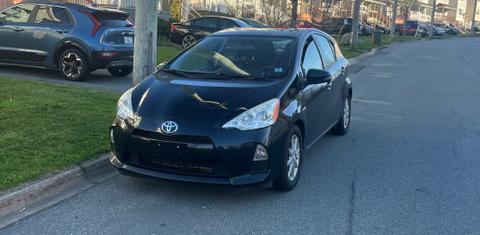 Toyota Prius c 2013