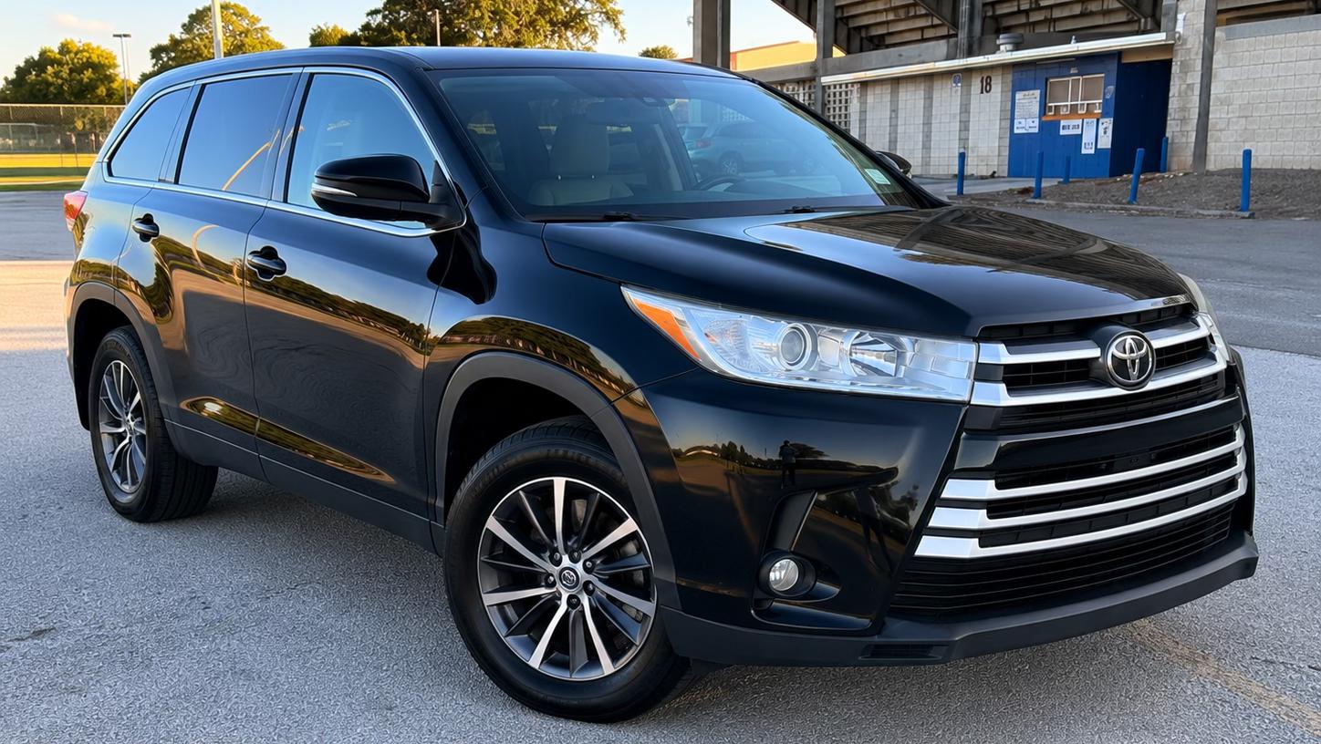 Toyota Highlander 2019 in Lakeland, FL
