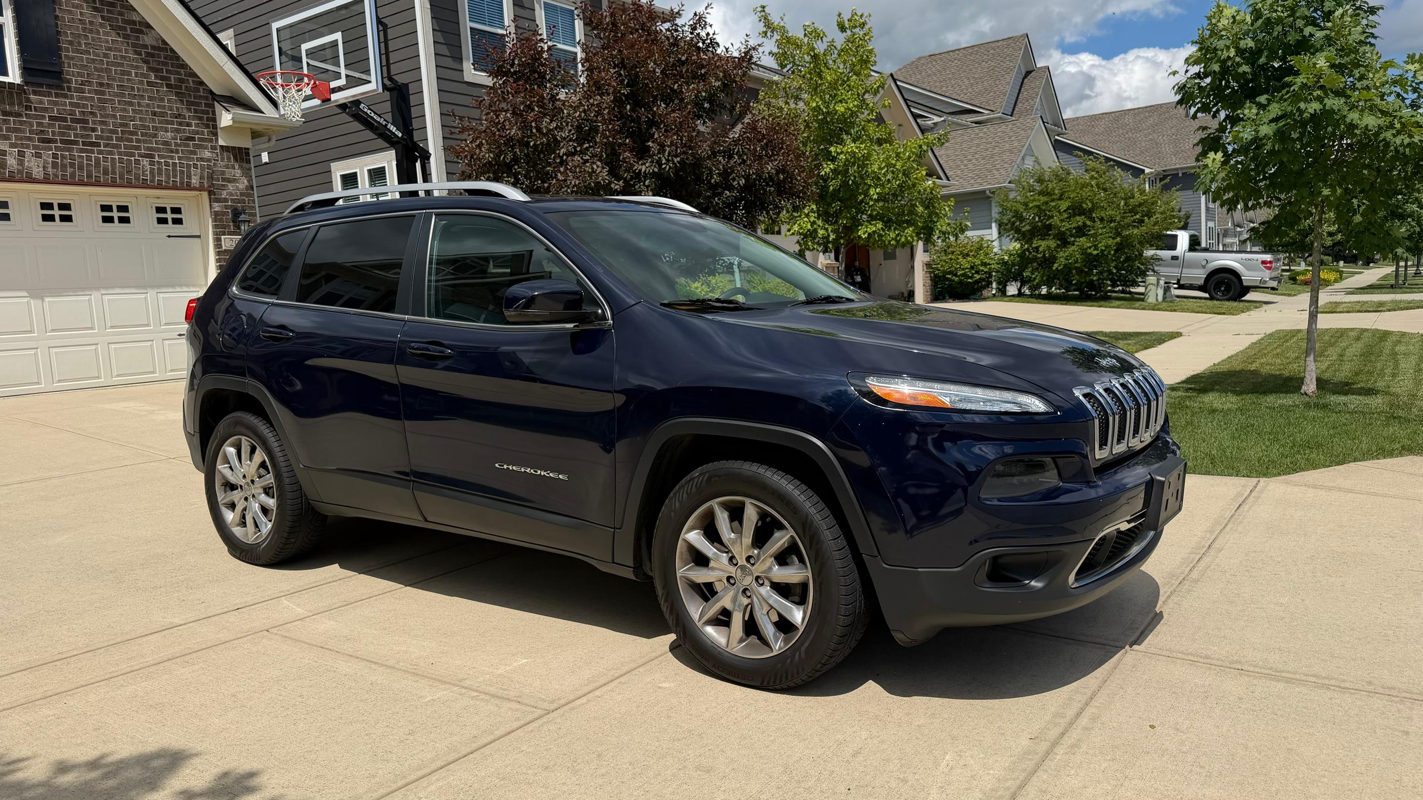 Jeep Cherokee 2016 in Indianapolis, IN