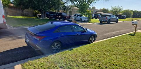 Hyundai Elantra 2025