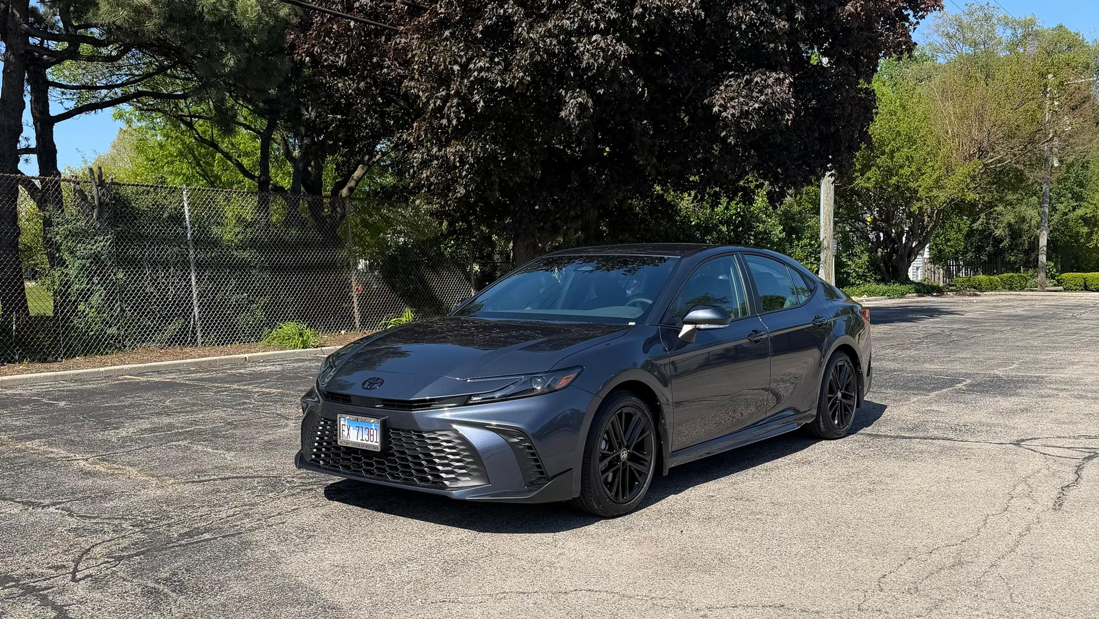 Toyota Camry Hybrid 2026 in Cicero, IL