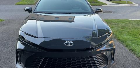 Toyota Camry Hybrid 2025