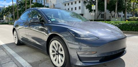 Tesla Model 3 2022