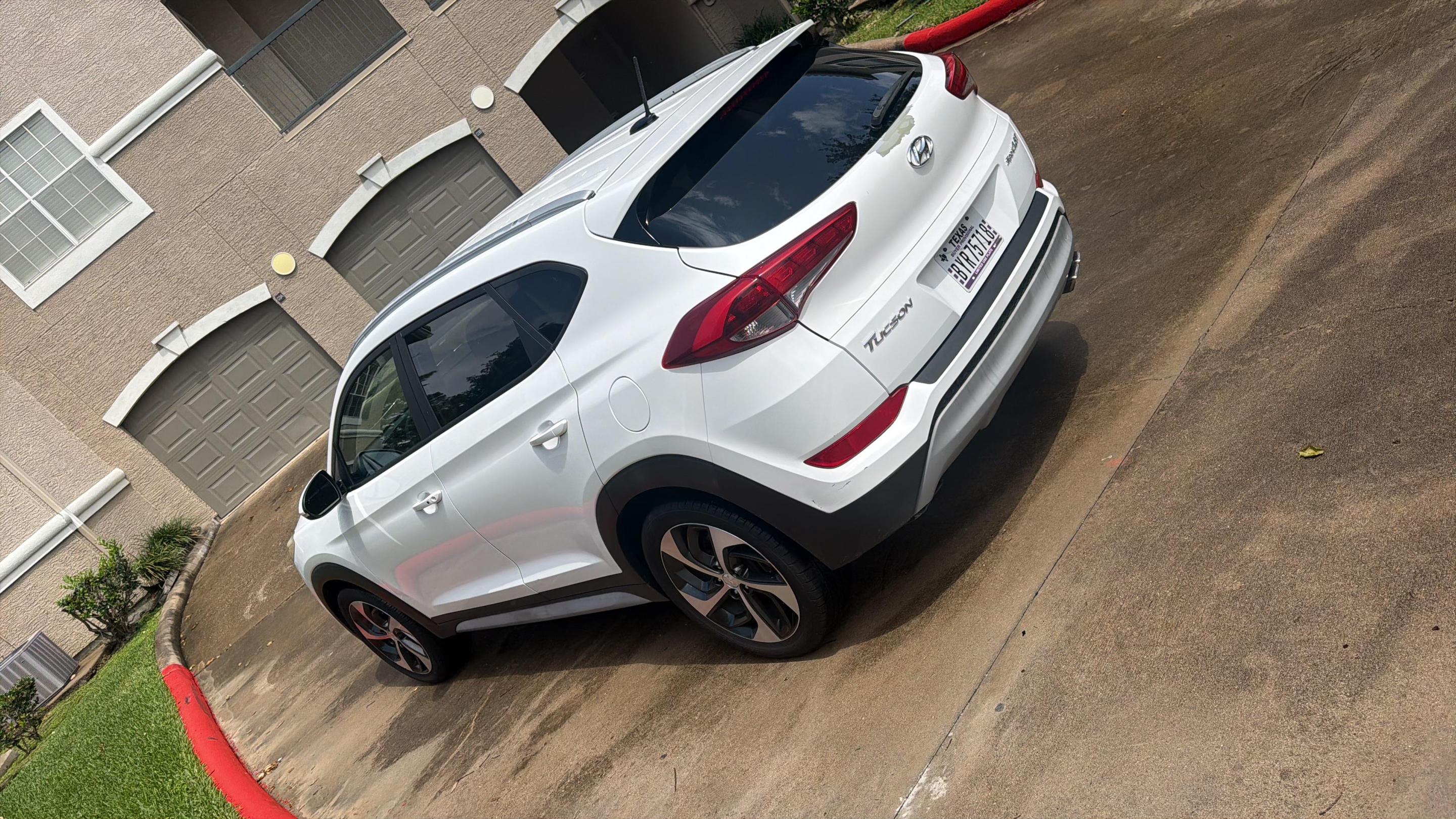 Hyundai Tucson 2017 in 