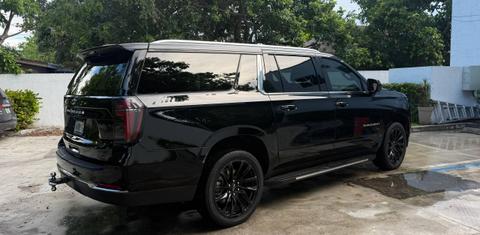 Chevrolet Suburban 2025
