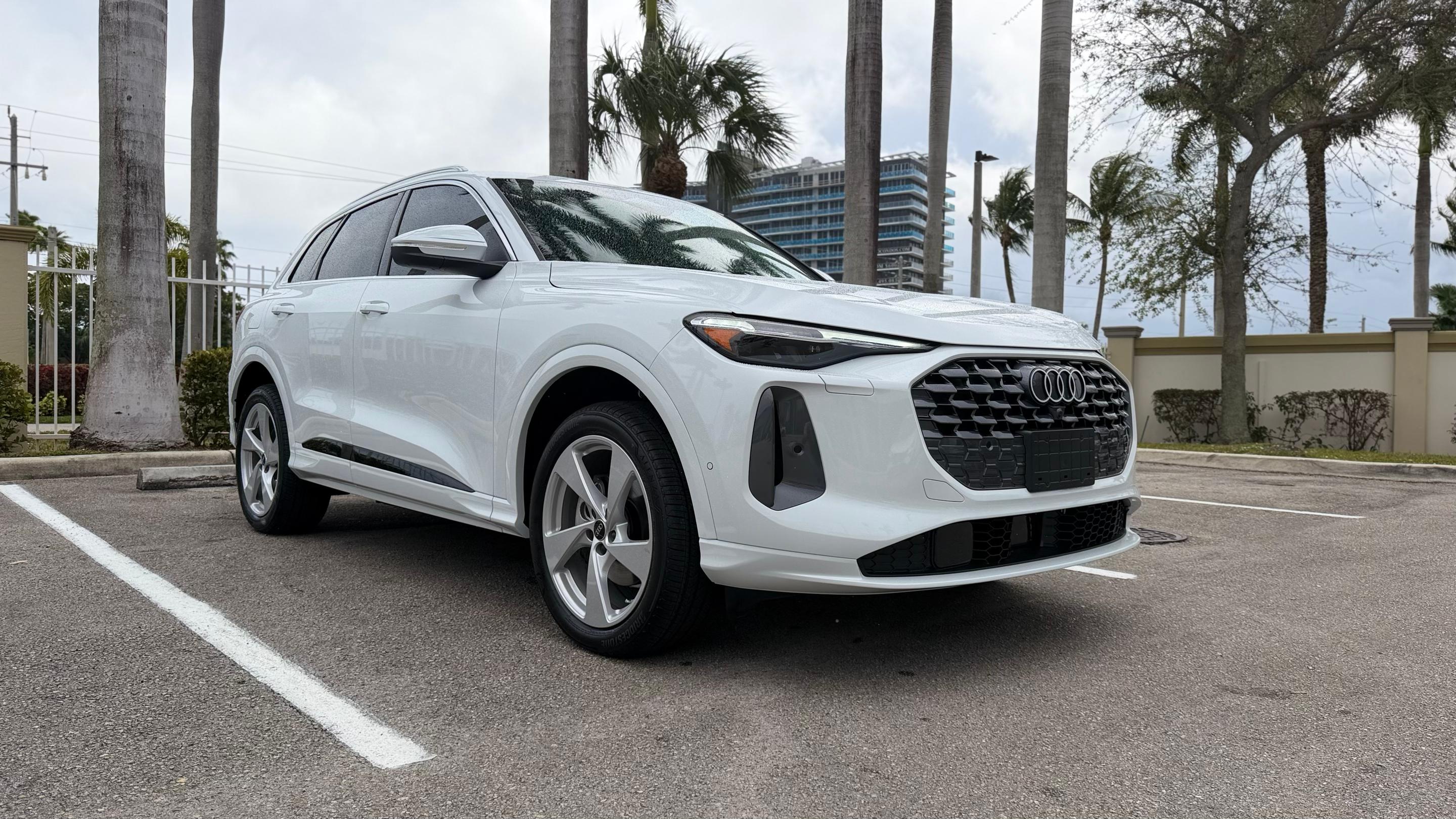 Audi Q5 2025 in Miami, FL