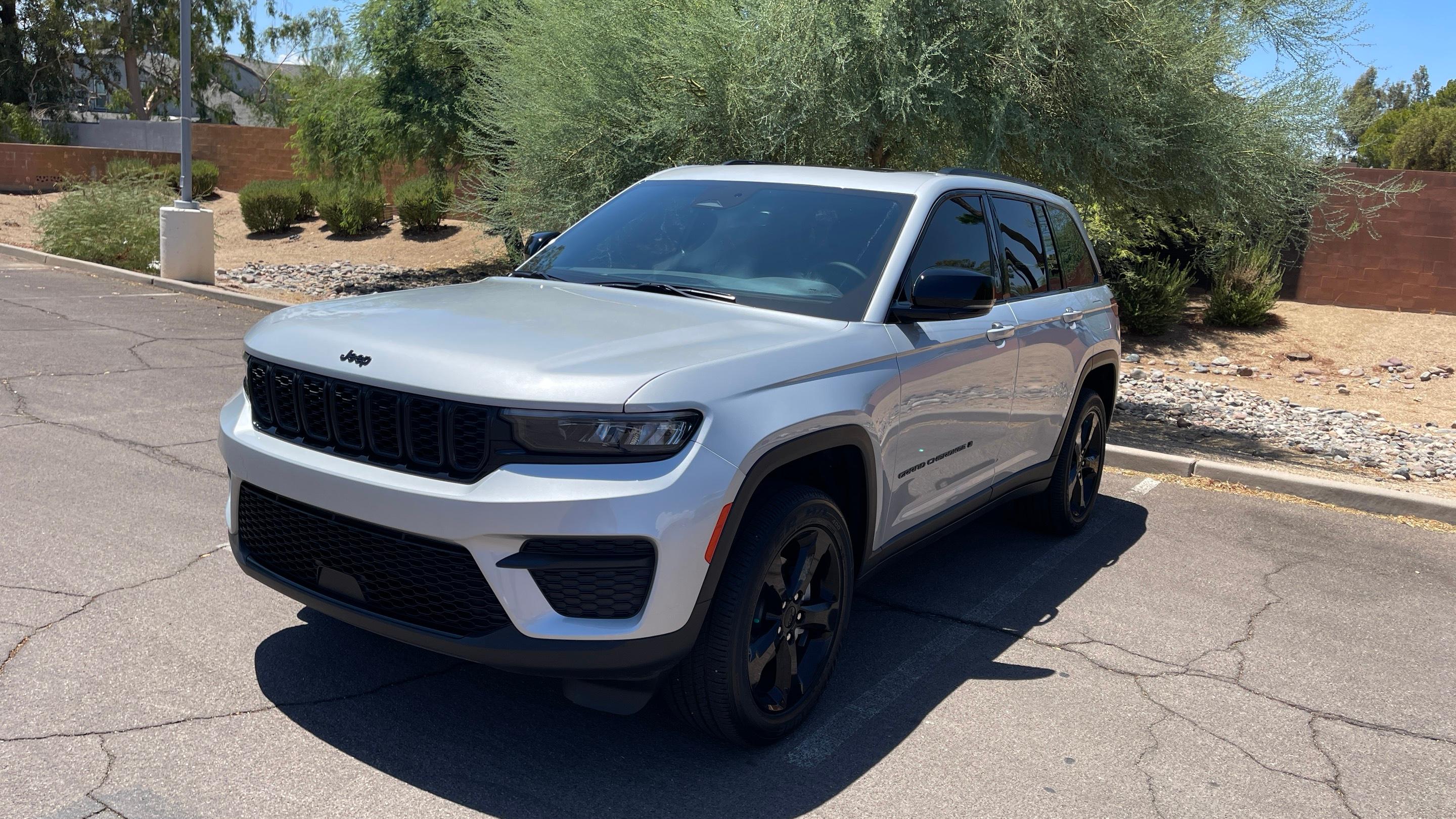 Jeep Grand Cherokee 2023 in Phoenix, AZ