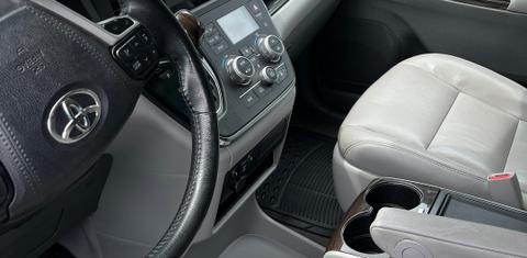 Toyota Sienna 2019
