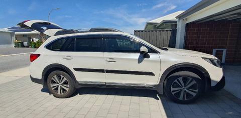 Subaru OUTBACK 2018