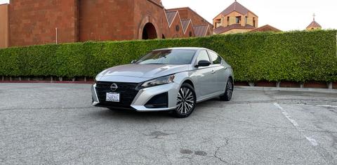 Nissan Altima 2024