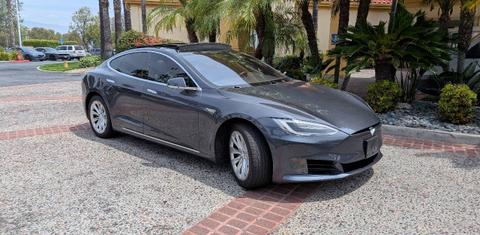 Tesla Model S 2016