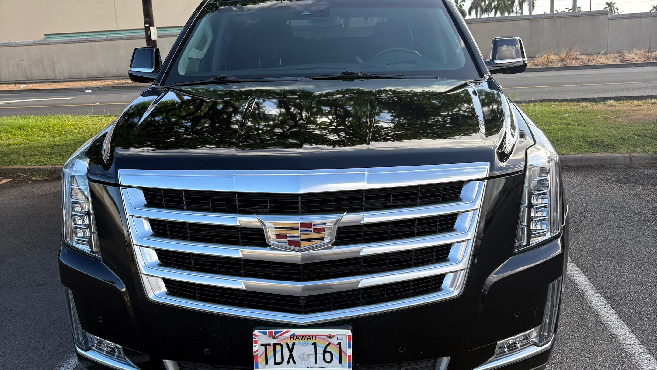 Cadillac Escalade 2017 in Joint Base Pearl Harbor Hickam, HI