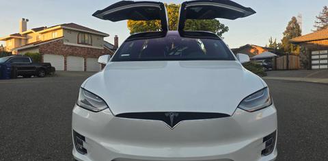 Tesla Model X 2020