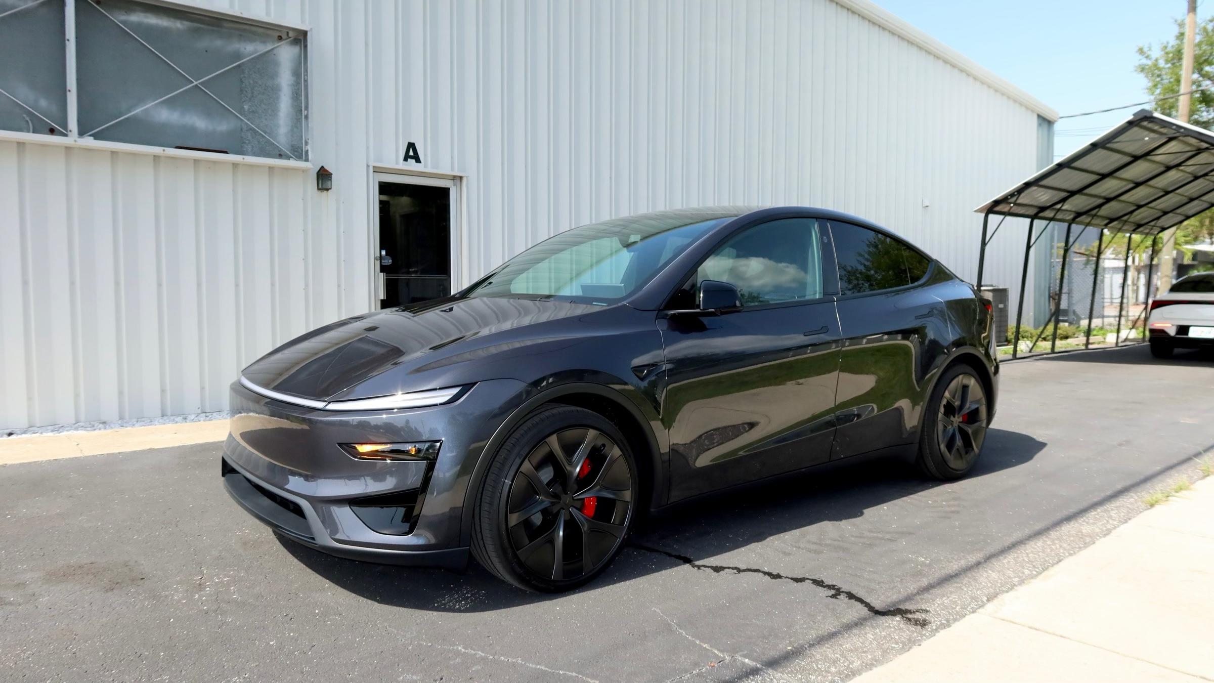 Tesla Model Y 2026 in Clearwater, FL