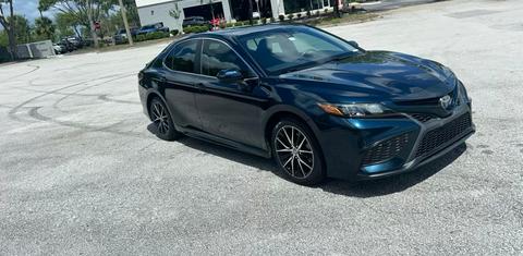 Toyota Camry 2021