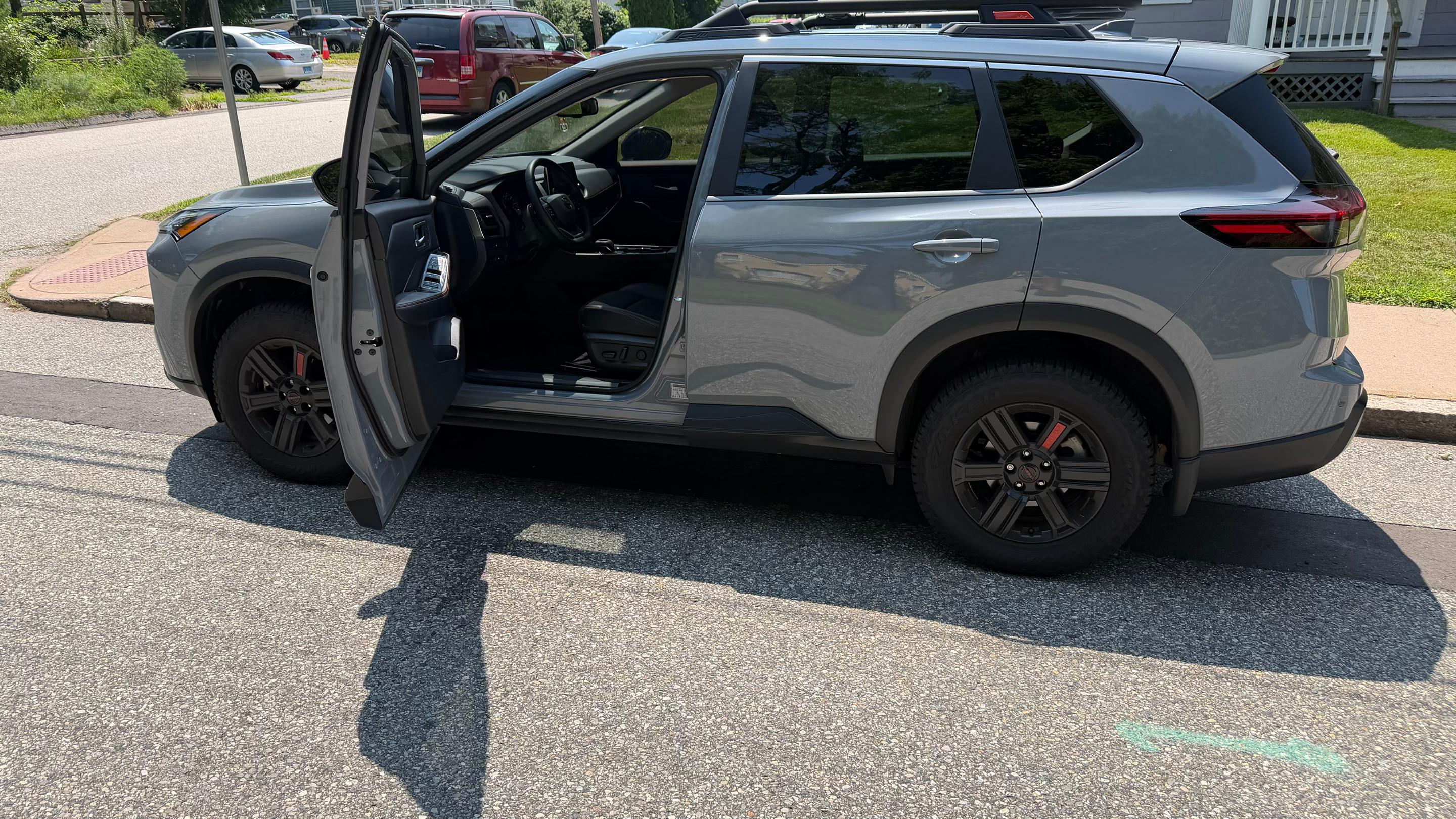 Nissan Rogue 2025 in Manchester, CT