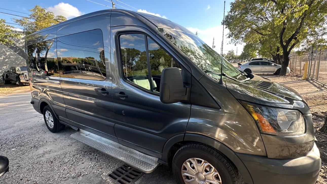 Ford Transit 2017 in 