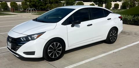 Nissan Versa 2023