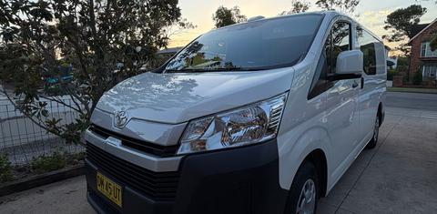 Toyota HIACE 2025