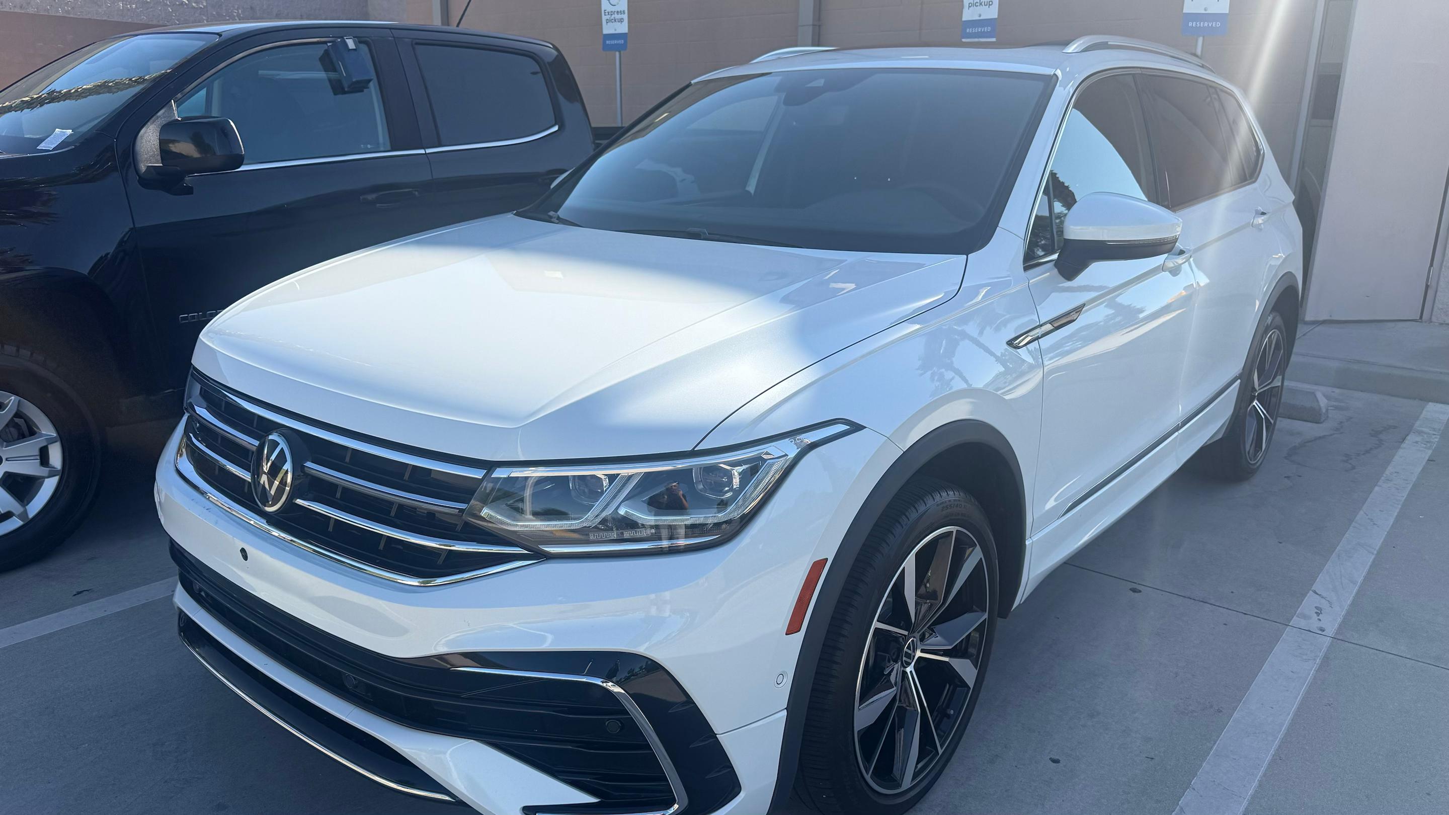 Volkswagen Tiguan 2022 in Bakersfield, CA