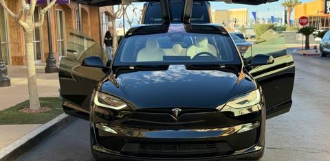 Tesla Model X 2024