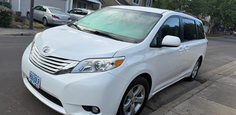 Toyota Sienna 2017