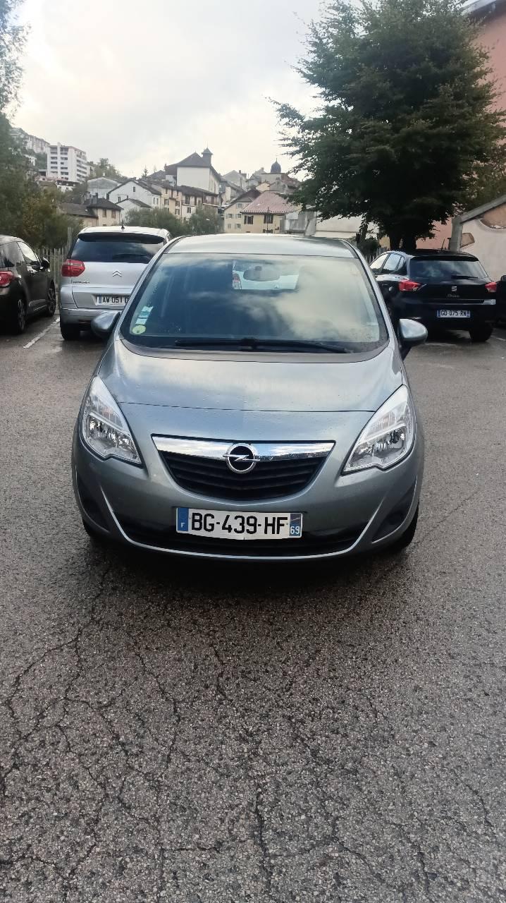 Opel MERIVA 2011 à Ferney-Voltaire