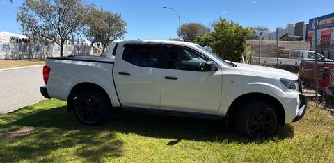 Nissan NAVARA 2024
