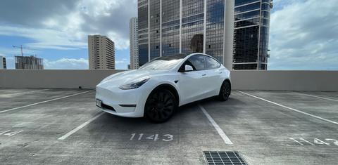 Tesla Model Y 2024